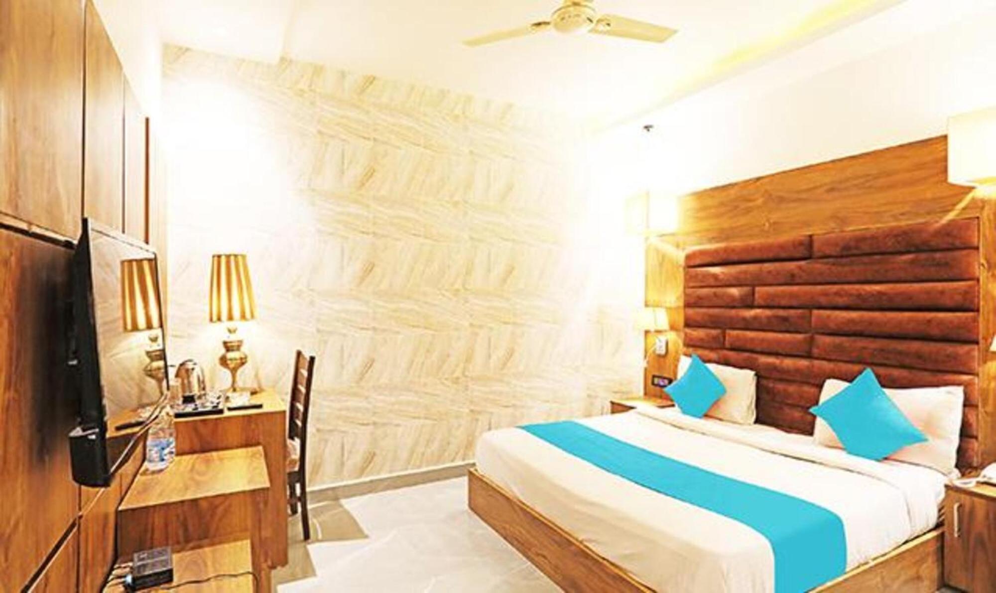 Fabhotel Ronald Inn Faridabad Exteriér fotografie
